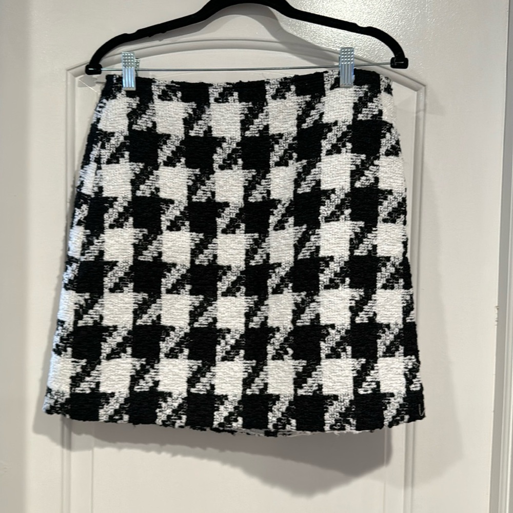 Loft.  Size two black and white skirt.  New with tags.